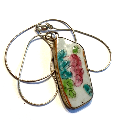 Collar de cadena delgada Silvertone con colgante de acelga de cerámica floral asiática - Imagen 4 de 5