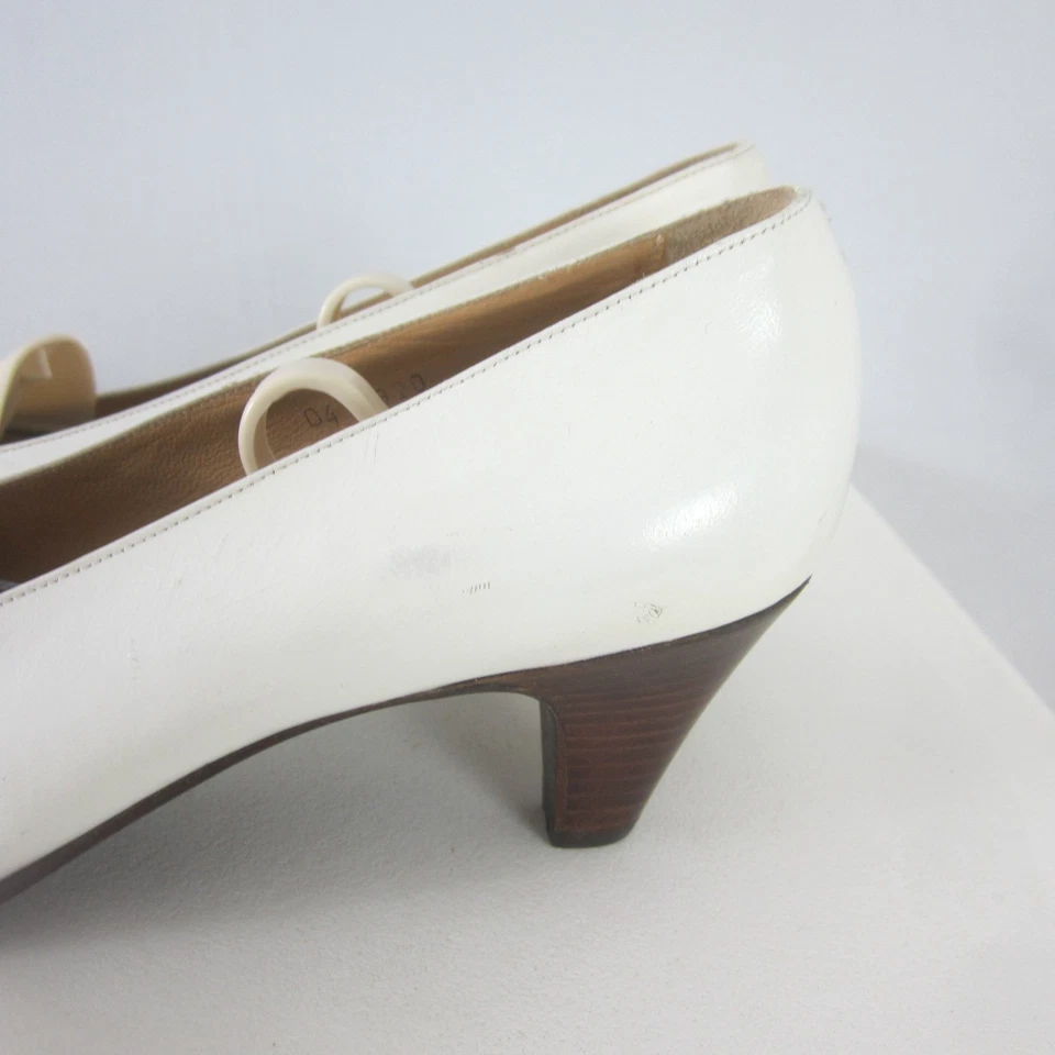 Zapatos de tacón Brooks Brothers para mujer 8 marfil marrón clásico de cuero de dos tonos Italia Foto 3 de 4