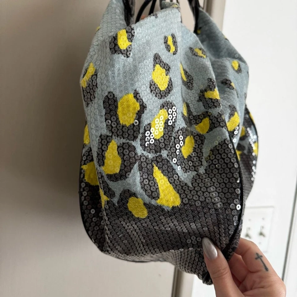 Betsey Johnson Baby Blue and Yellow Leopard Print Sequin Hobo Bag - Image 2 of 4