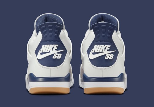 2025 NIKE SB AIR JORDAN 4 RETRO SP SZ 4.5 SUMMIT WHITE NAVY BLUE GUM DR5415-100 - Picture 5 of 5