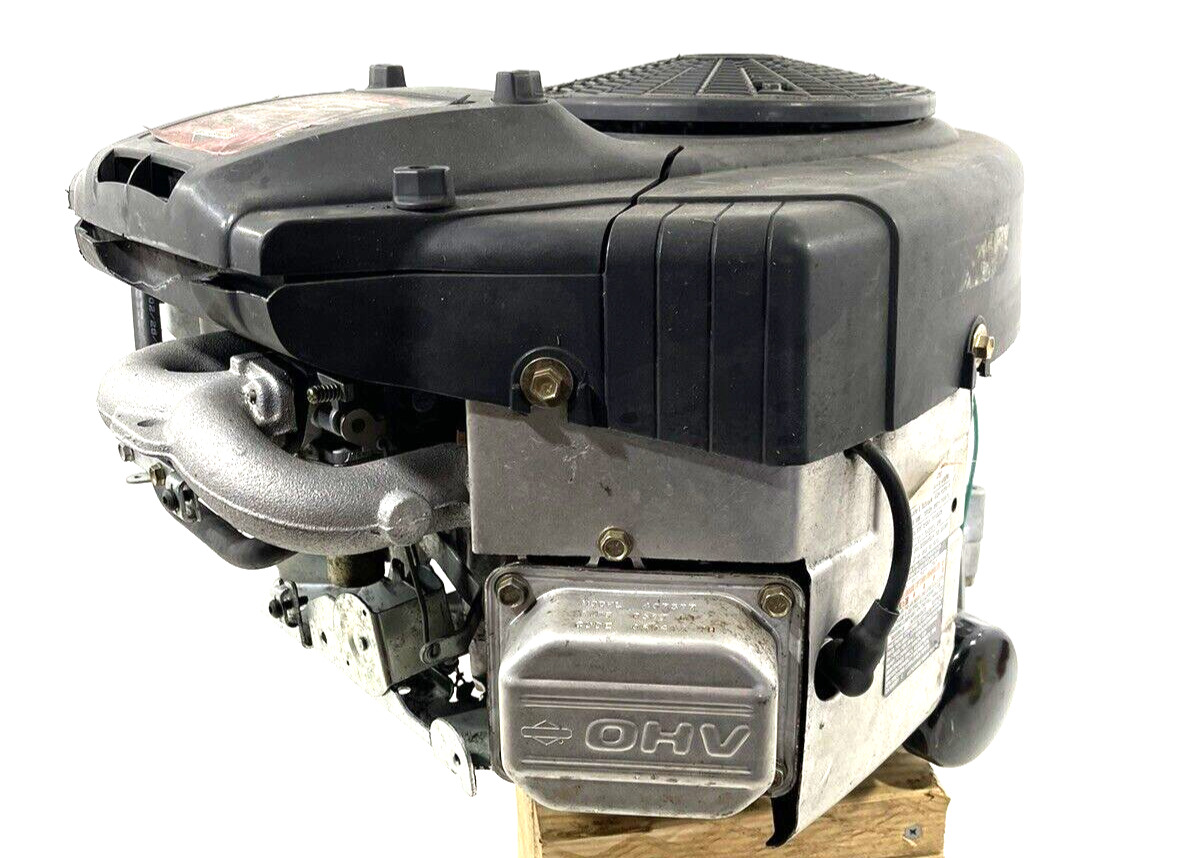 Briggs & Stratton 22 HP Vertical Shaft V Twin OHV Engine For Cub