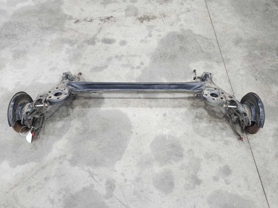 Toyota Prius 2012-2015 conjunto de eje de viga cargada genuino OEM 4210112171 Foto 2 de 4