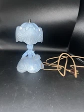 Vintage L. E. Smith Southern Belle Boudoir Dresser Lamp Blue Frosted Glass