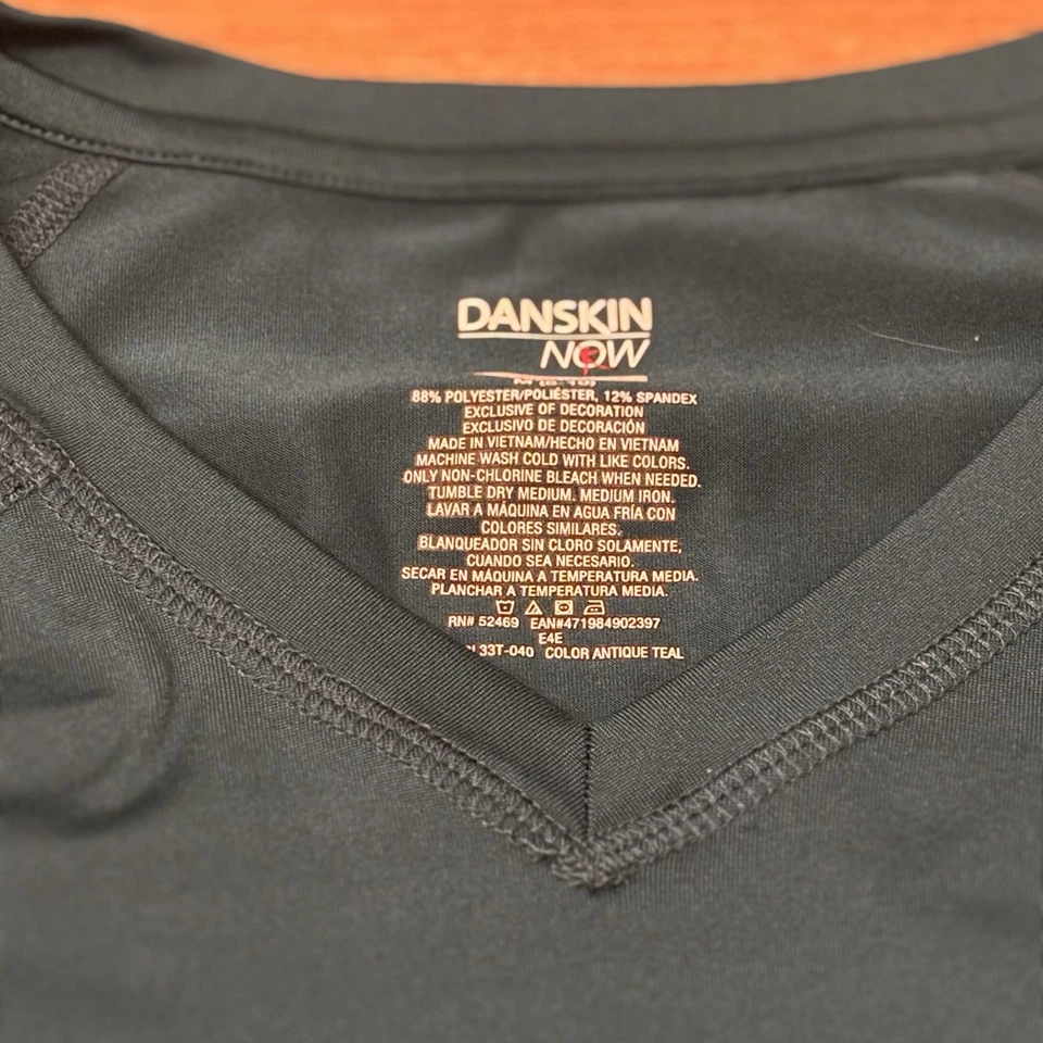 Top de entrenamiento DanskinNOW talla mediana verde azulado activo manga larga dri-more para mujer Foto 3 de 4