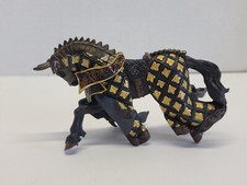Papo Medieval Knight Action Figure Fantasy Cavalry Horse Bull Black Gold Brown