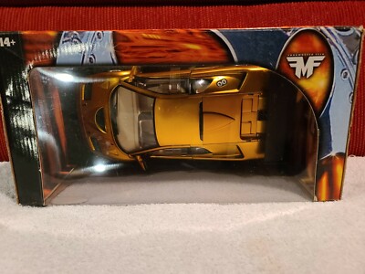 DMC DIABLO ゴールド classics 18g Hot Wheels Whips 1:18 
