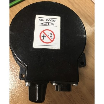 one Used Yaskawa Encoder UTTAH-B17TL Free shipping