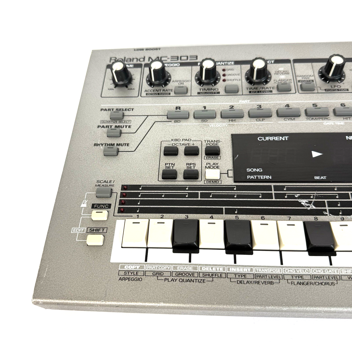 希少品 Roland ローランド MC-303 Roland MC303 Sequencer Dance Music Machine Groovebox for