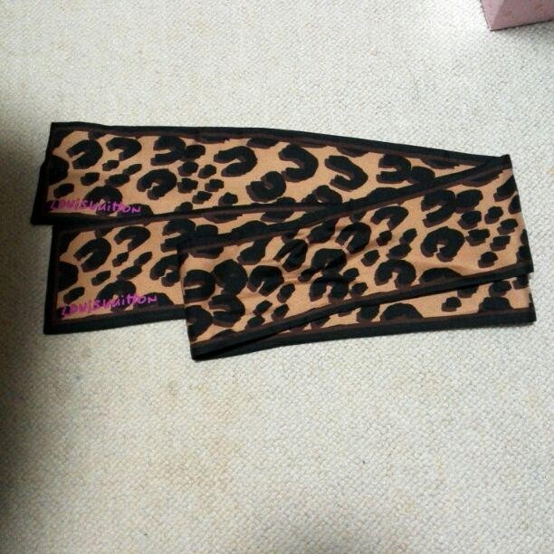 Louis Vuitton leopard print silk bandana scarf