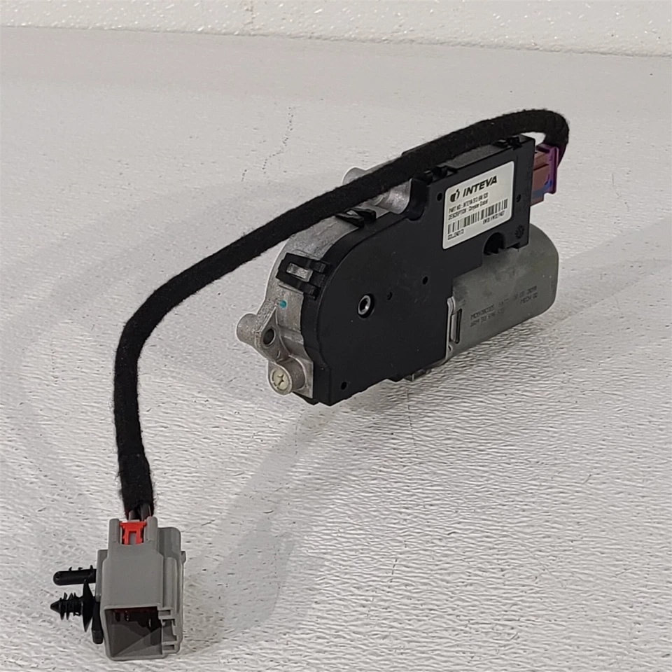 2012 道奇充电器 SRT-8 Power Moon 车顶电机天窗 AA6944 — 第 3/4 张图片