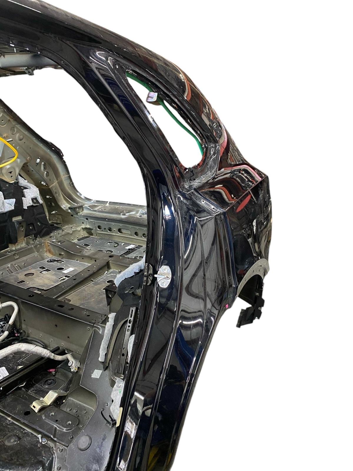 2016 17 18 19 2020 BENTLEY BENTAYGA OEM W12 SIGNATURE LEFT REAR QUARTER PANEL