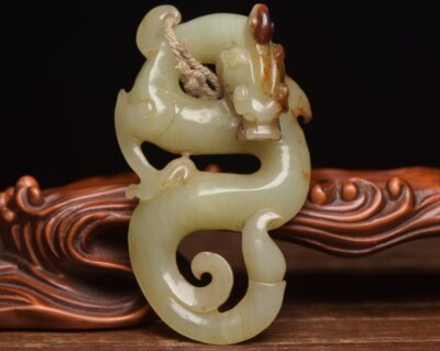 China natural Hetian white jade pendant old Jade dragon Necklace jade  amulet GY1