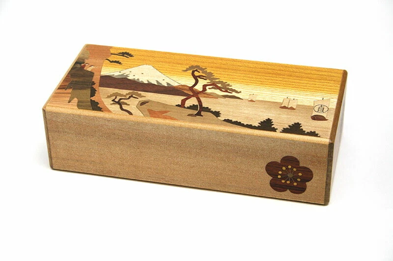 Hakone Yosegi Zaiku Secret Box 7 step Gimmick Yuigahama Beach Mt