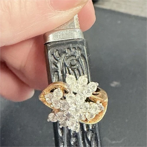 VINTAGE MIXED LOT COSTUME JEWELRY