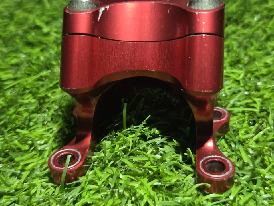 De colección Raro 25 mm Longitud Corta Estrecha Montaje Directo Vástago 31,8 mm Rojo Foto 4 de 4