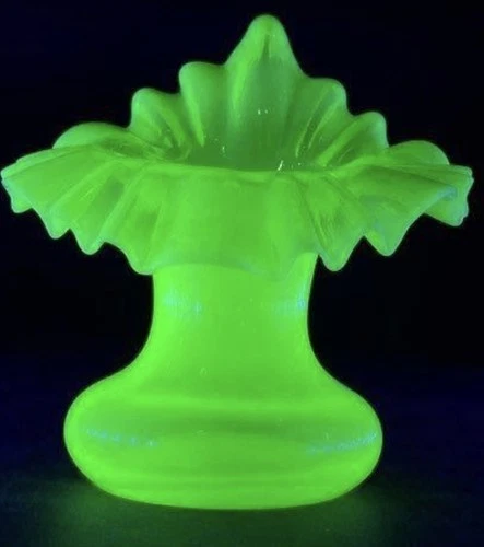 Fenton (?) Uranium Glass Ruffled Rim Jack In The Pulpit Style Mini Vase 4.5”