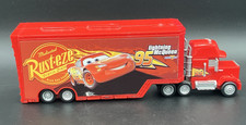 2017 Mattel Disney Pixar Cars Lightning McQueen 95 Mack Hauler CDN64