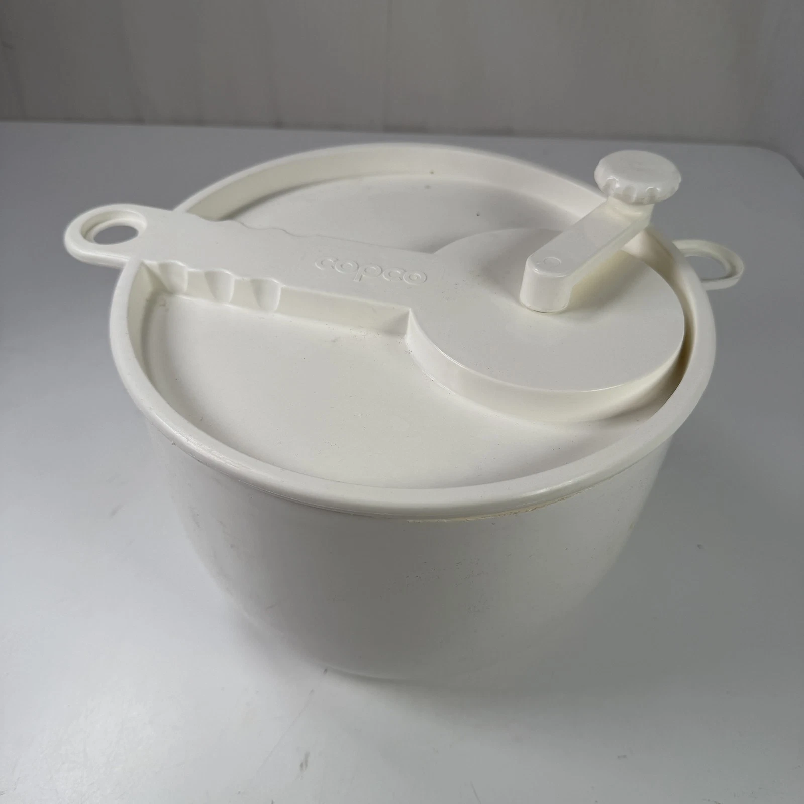 Vintage Copco Cream White Salad Spinner Manual Hand Crank Dryer Lettuce Washer
Opens in a new window