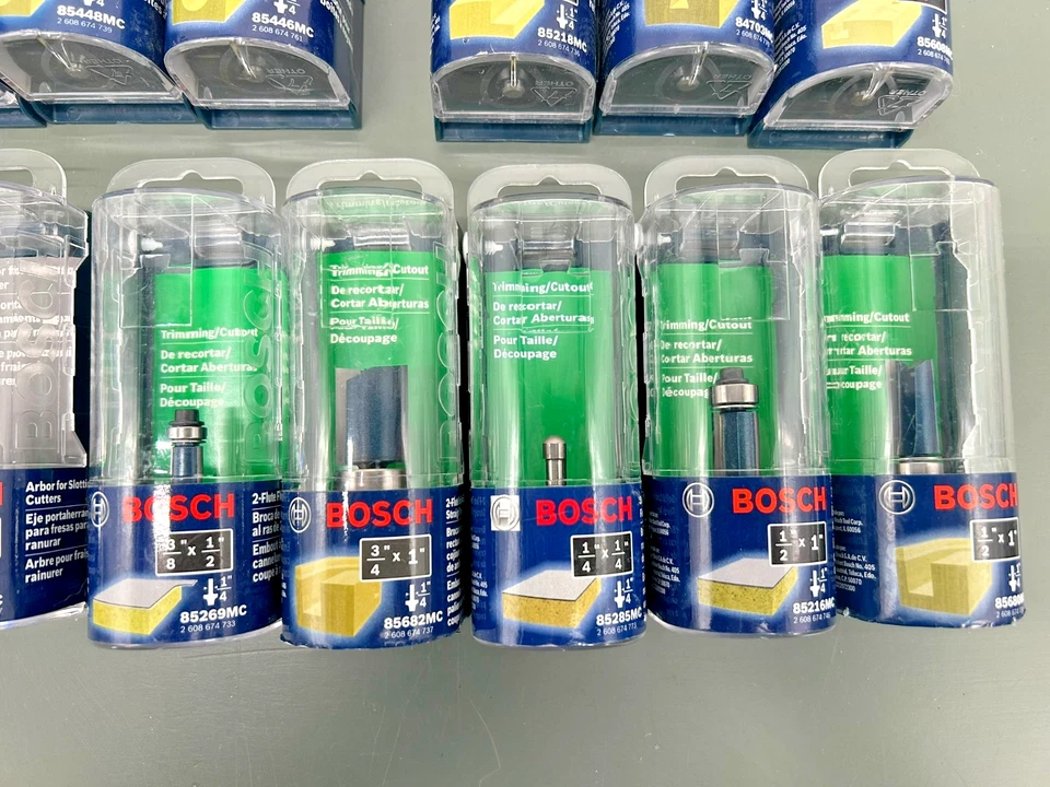 LOT of 31 NEW Bosch 1/4" Shank Carbide Router Bits - Straight Roundover Dovetail - Image 3 of 4