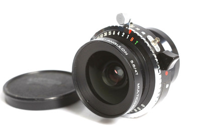 Schneider-Kreuznach Super-Angulon 5,6/47 MC auf Copal No.0 Verschluss Shutter