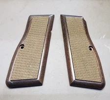 BROWNING, Hi Power French Walnut Grips, New