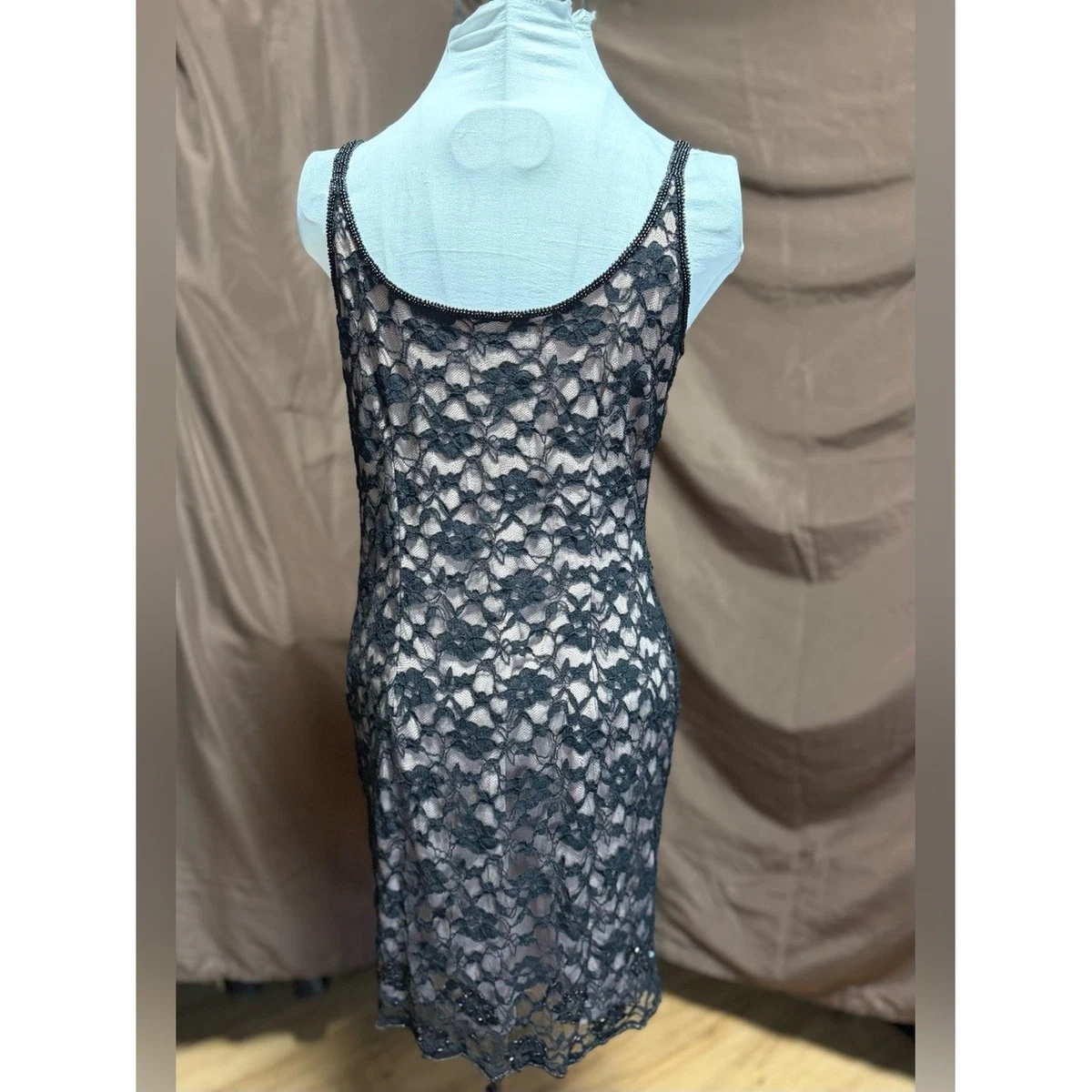 Vestido Adrianna Papell Negro Encaje Cuentas Lentejuelas Desnudo Ilusión Cambio Mediano
