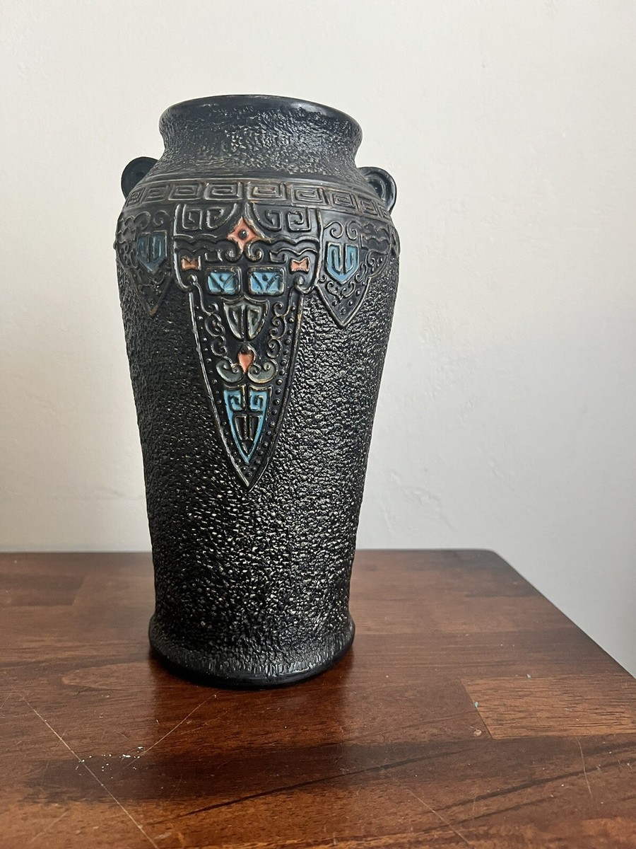 Traditional Japanese craft vase 高さ12.5cm Antique Japanese Figural Ceramic Vase With Handles + Base