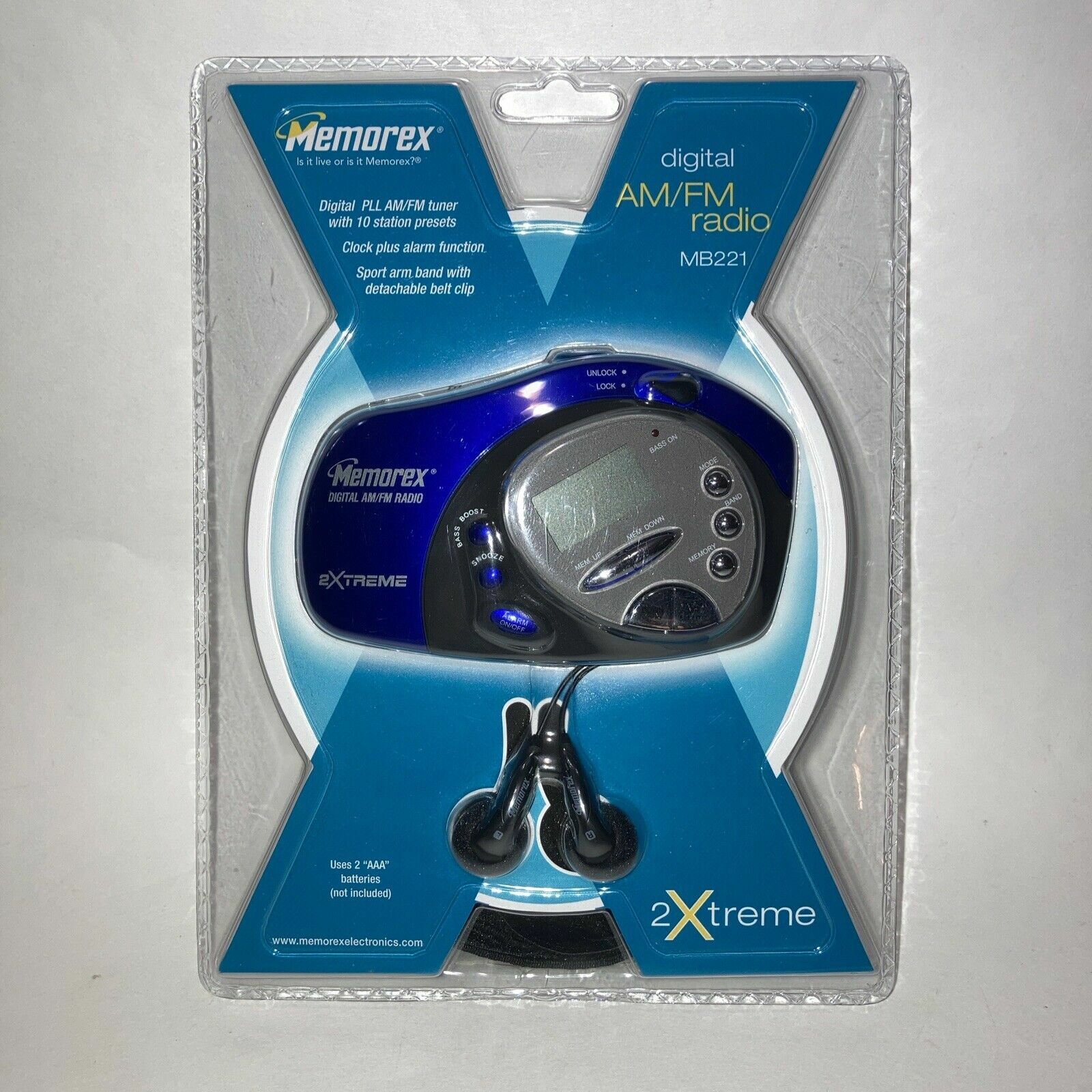 Memorex MB221 Digital Portable AM/FM Alarm Radio Vintage Walkman with Armband