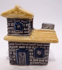 Pam's Patchwork Pie Bird Vent * 2 Story Brick House by Pam Hoge