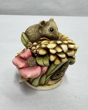 Harmony Kingdom RW 2000 Trinket Box Figurine Field Day Mouse