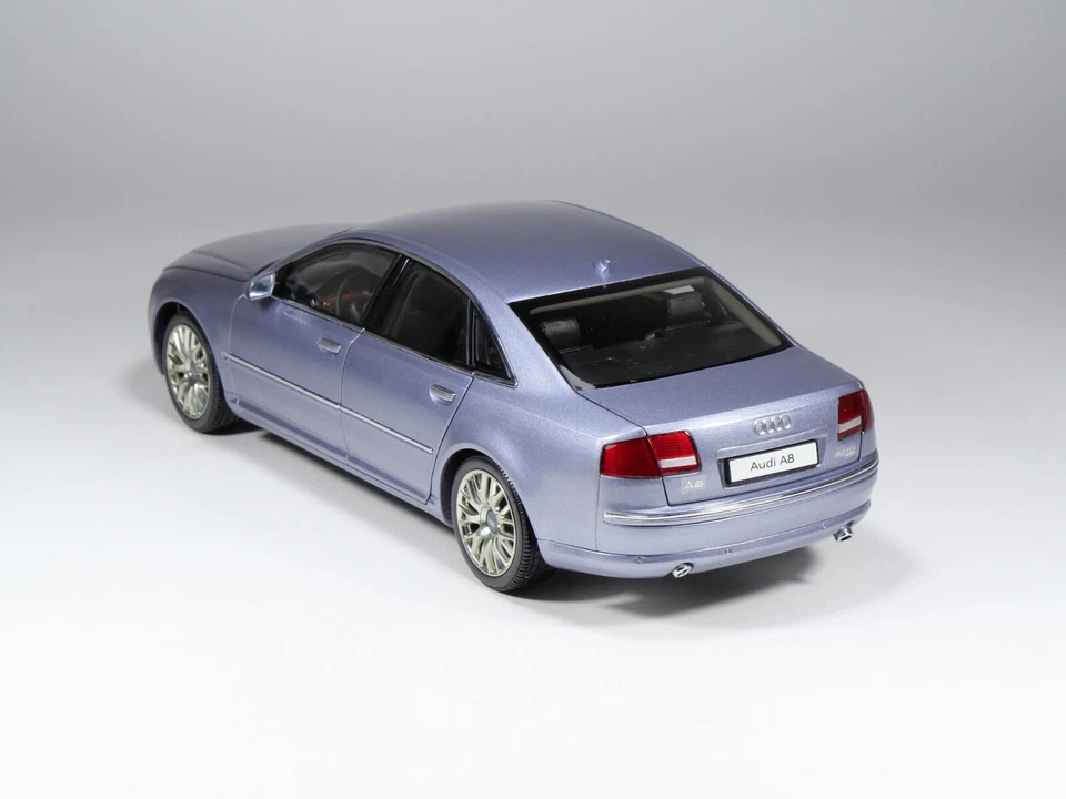 KYOSHO - 09211LS - Audi  A8 4.2 L TDI - Gris métal - En boite - Photo 4/4