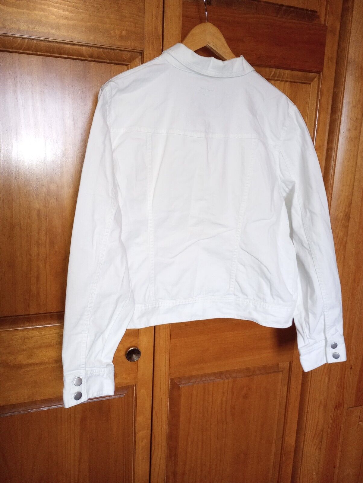 Picture 11 of 24