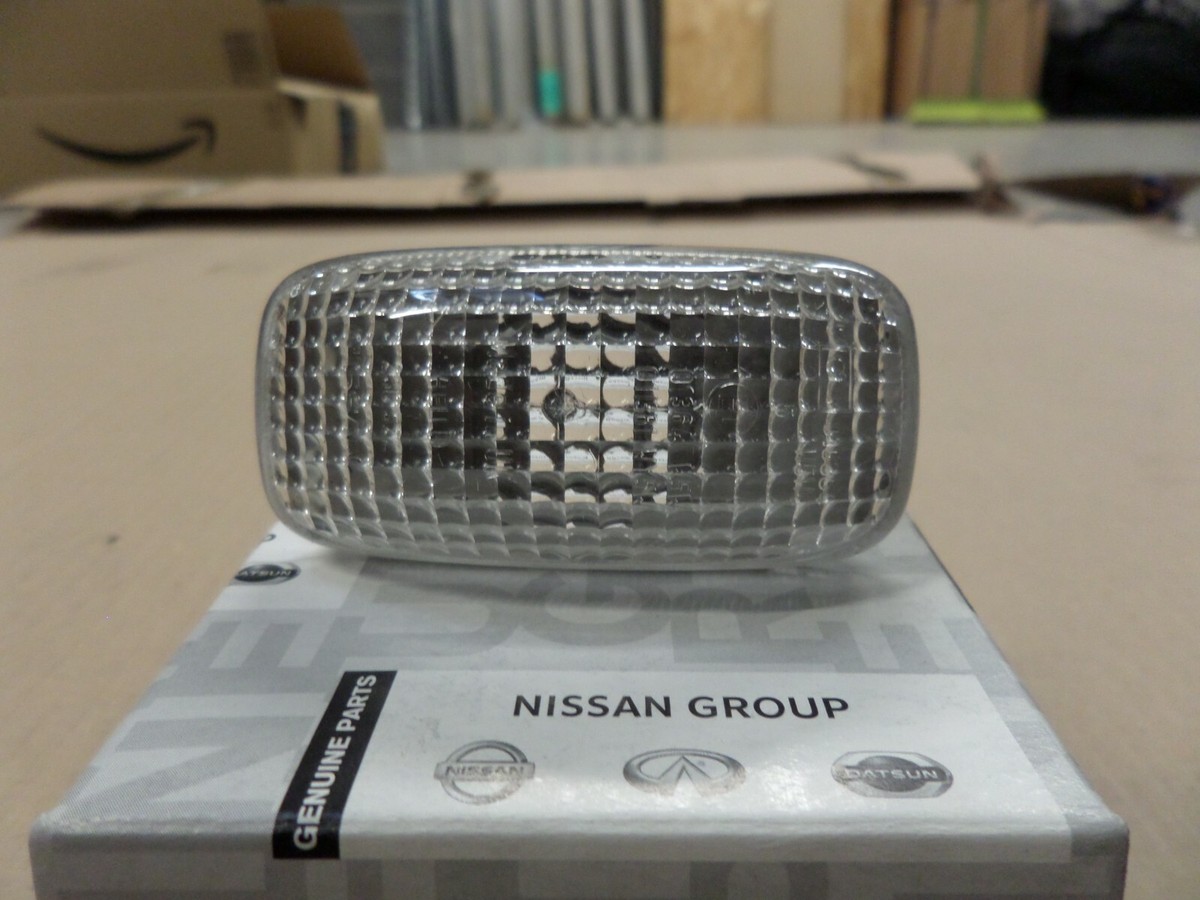 Nissan Genuine Car Side Flasher Lamp Light Indicator Lens Left