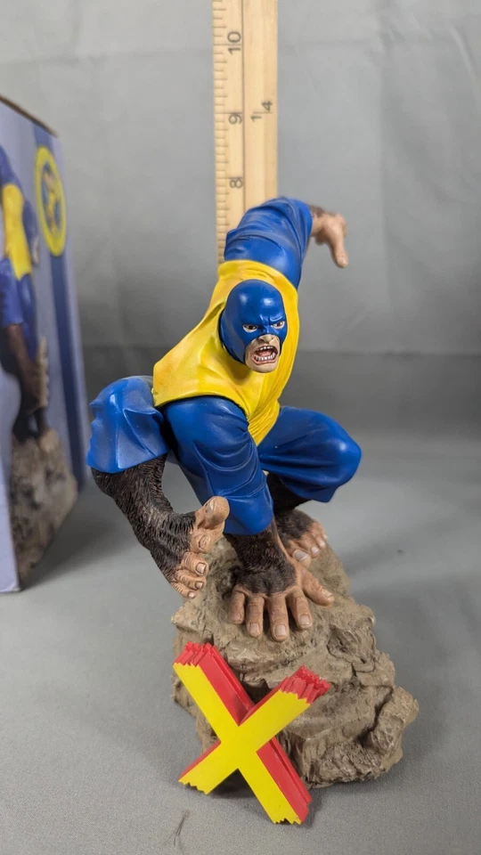 Diamond Select Marvel Beast Statue Silver Age Limited Edition Of 3000 - Image 3 of 4