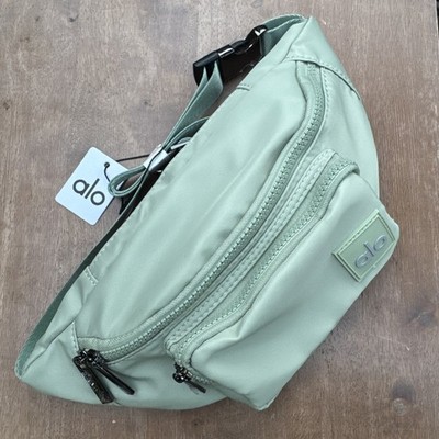 ALO Yoga ベルトバック Alo Yoga Explorer Belt Bag – Black Fanny Pack, Crossbody Waist Bag