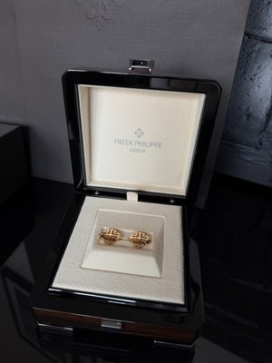 Patek Philippe Calatrava Cufflinks 205.9083J3-001 18K Yellow Gold | Unworn | Ful