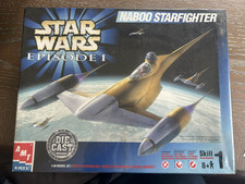 Star Wars Episode 1 Naboo Starfighter Die Cast Model Kit- Sealed  AMT ERTL