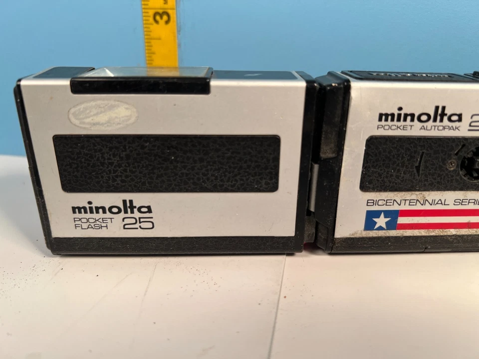 Minolta 200 Pocket Autopak Camera Bicentennial Series w/Pocket Flash 25 - Image 3 of 4