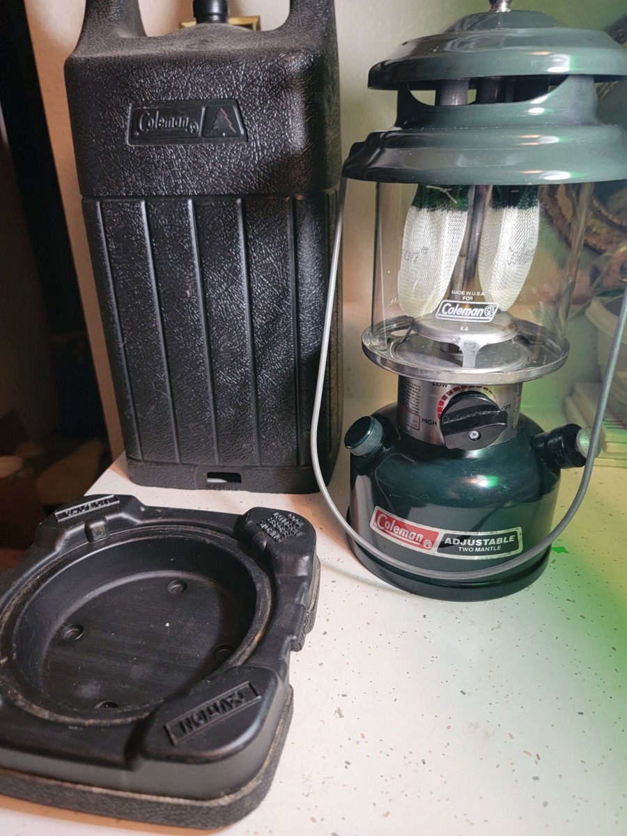 VINTAGE COLEMAN 288A DUAL MANTLE LANTERN WITH BLACK CASE EC