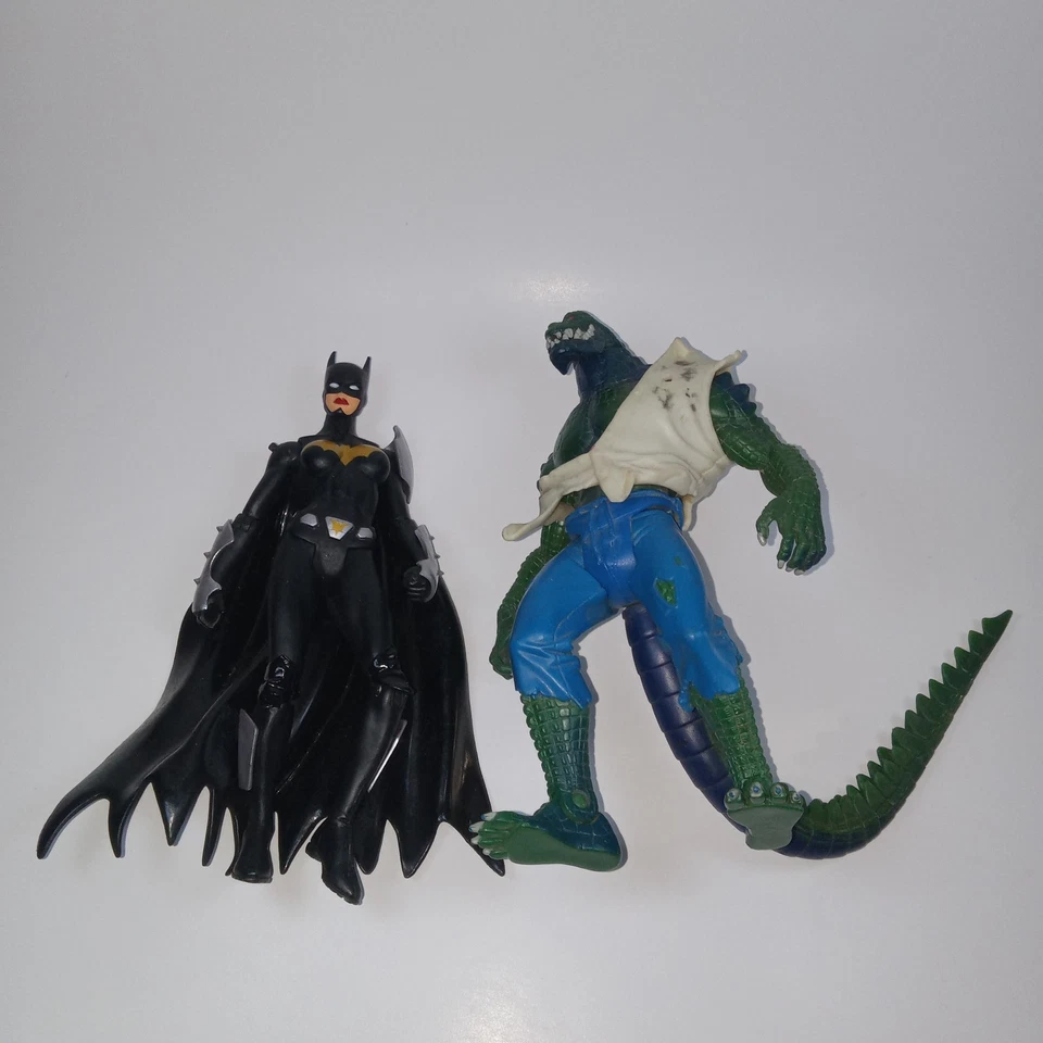 BATMAN Action Figures Vintage and Modern Mixed Lot of 37 - Image 4 of 4