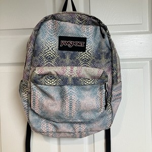 can you iron on patches to a jansport backpack How to Iron on A Patch on Jansport Backpack