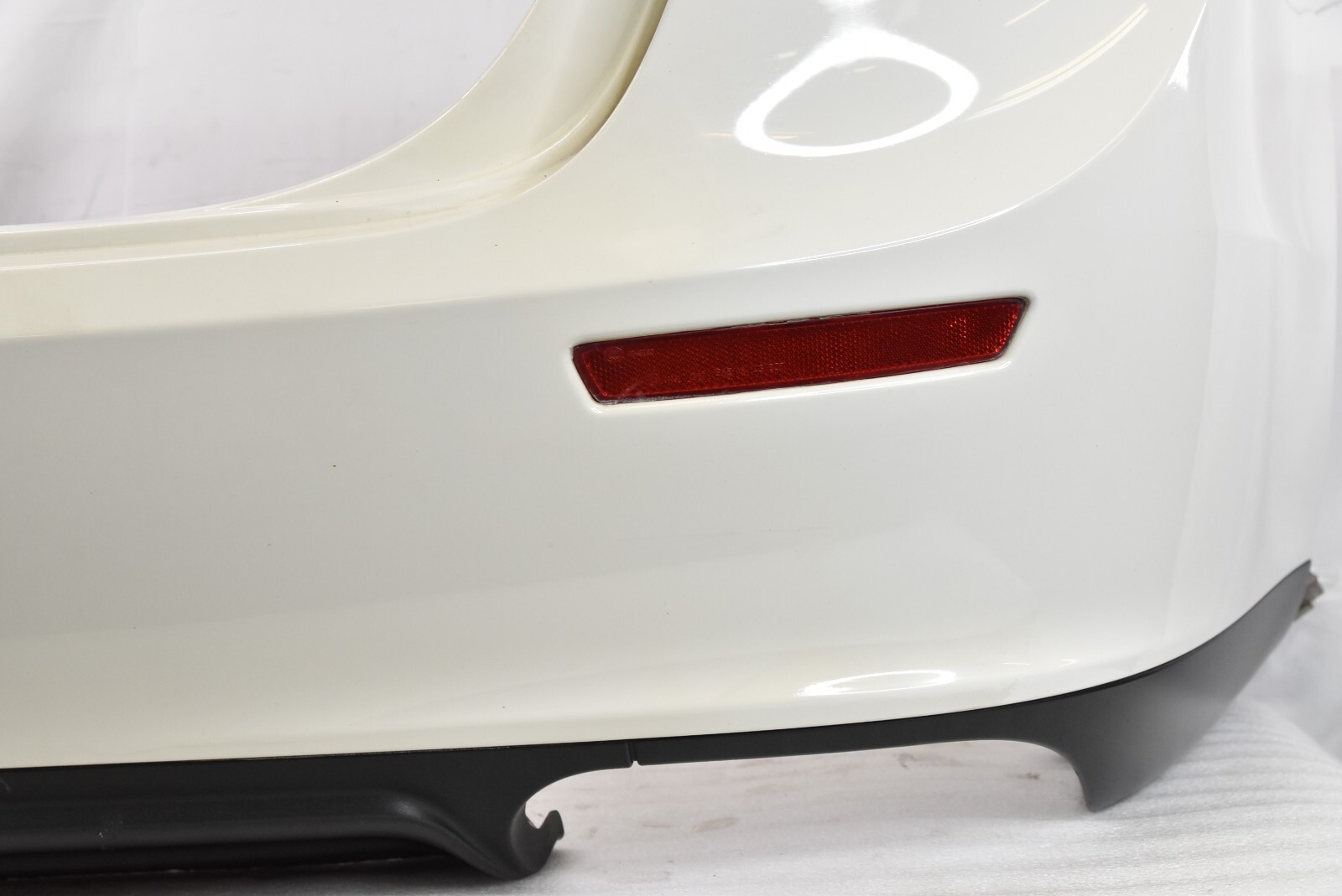 🚀 2014 - 2019 MASERATI GHIBLI M157 REAR BUMPER COVER WHITE OEM