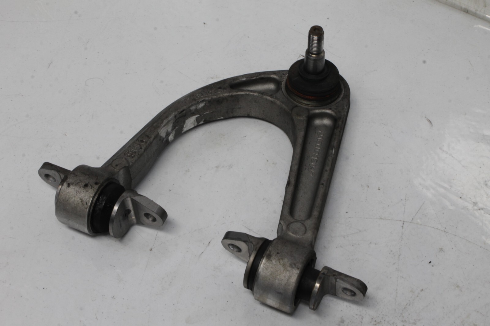 12-14 MCLAREN MP4-12C 12C 570 OEM LH DRIVER FRONT UPPER CONTROL ARM 11B0367CP