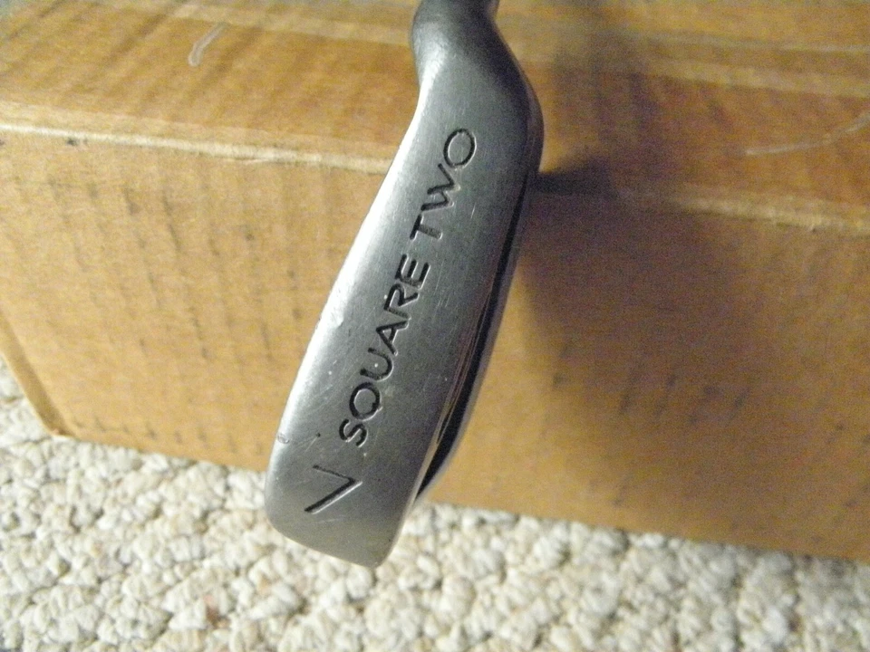 Women right handed graphite Square Two Accord single iron 7 iron - Image 2 of 4