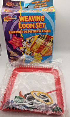 Vintage 1990 Craft House Weaving Loom Vintage Selling as is