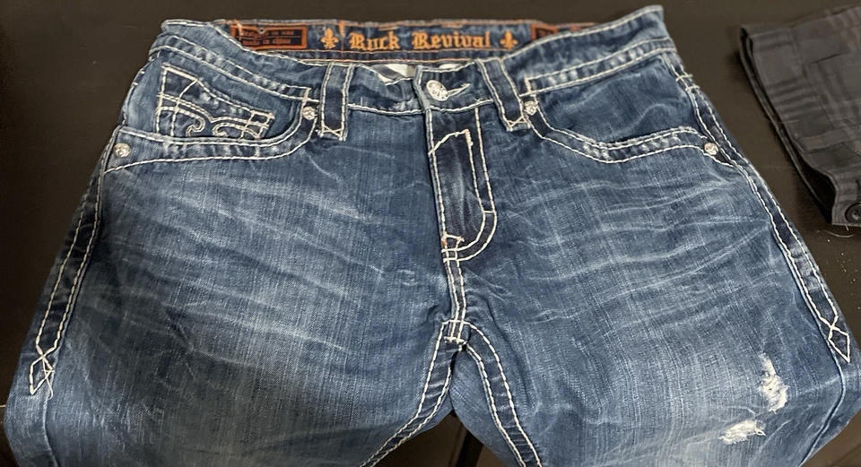Jeans masculino reto Rock Revival Elton 36x31 este bom negócio. Você vai gostar tamanho 34? - Imagem 3 de 4