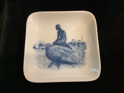 Royal Copenhagen #2985-13 - "The Little Mermaid" plaquette