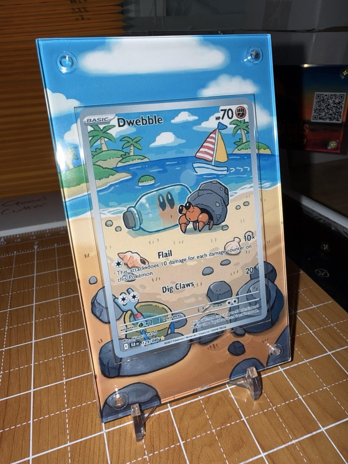 Dwebble 129/086 IR Black Bolt Pokemon Extended Art Case
