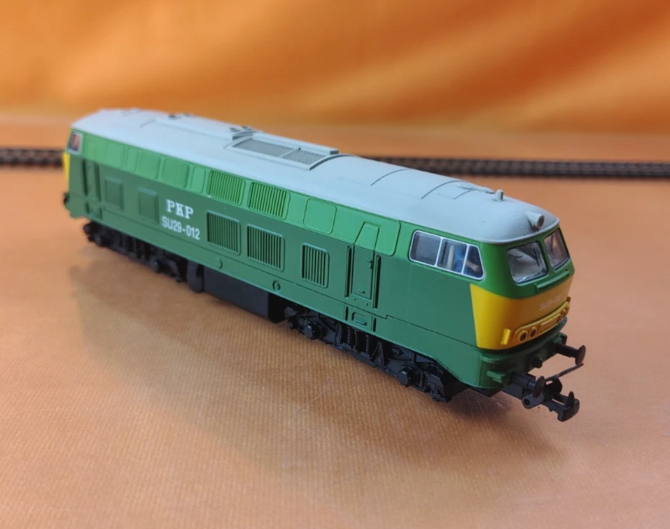 Piko HO Gauge DB Class 218 in PKP Polish Livery - Boxed: Wrong Box & Re-Liveried - Image 3 of 4