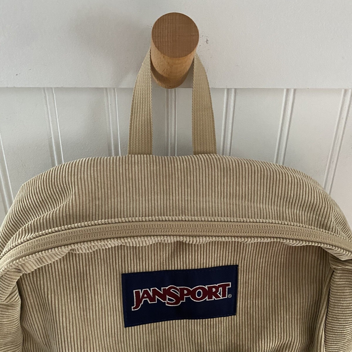 JANSPORT公式 グランビー リミックス コーデュロイ TRAVERTINE JANSPORT公式 グランビー リミックス コーデュロイ TRAVERTINE